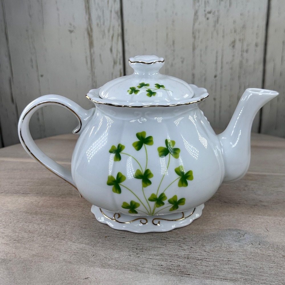 Ganz Shamrock Porcelain Teapot White Clover Gold Trim Irish Tea Pot Decor